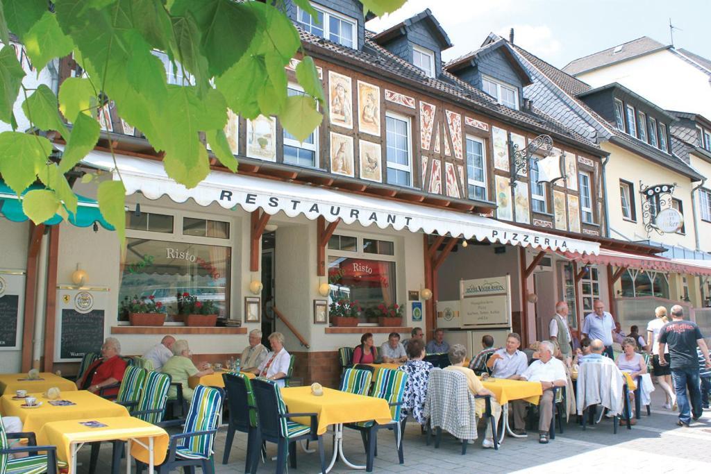 Hotel Vater Rhein باد برايسيخ المظهر الخارجي الصورة